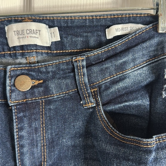 True Craft lMid Rise Skinny Distressed Jean - Picture 2 of 3